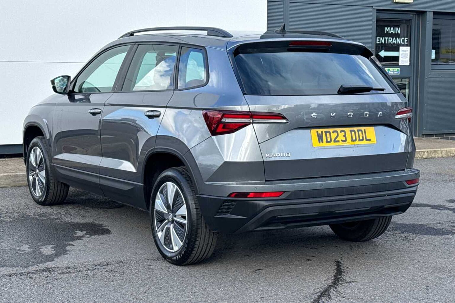 SKODA Karoq SUV 1.5 TSI (150ps) SE Drive ACT