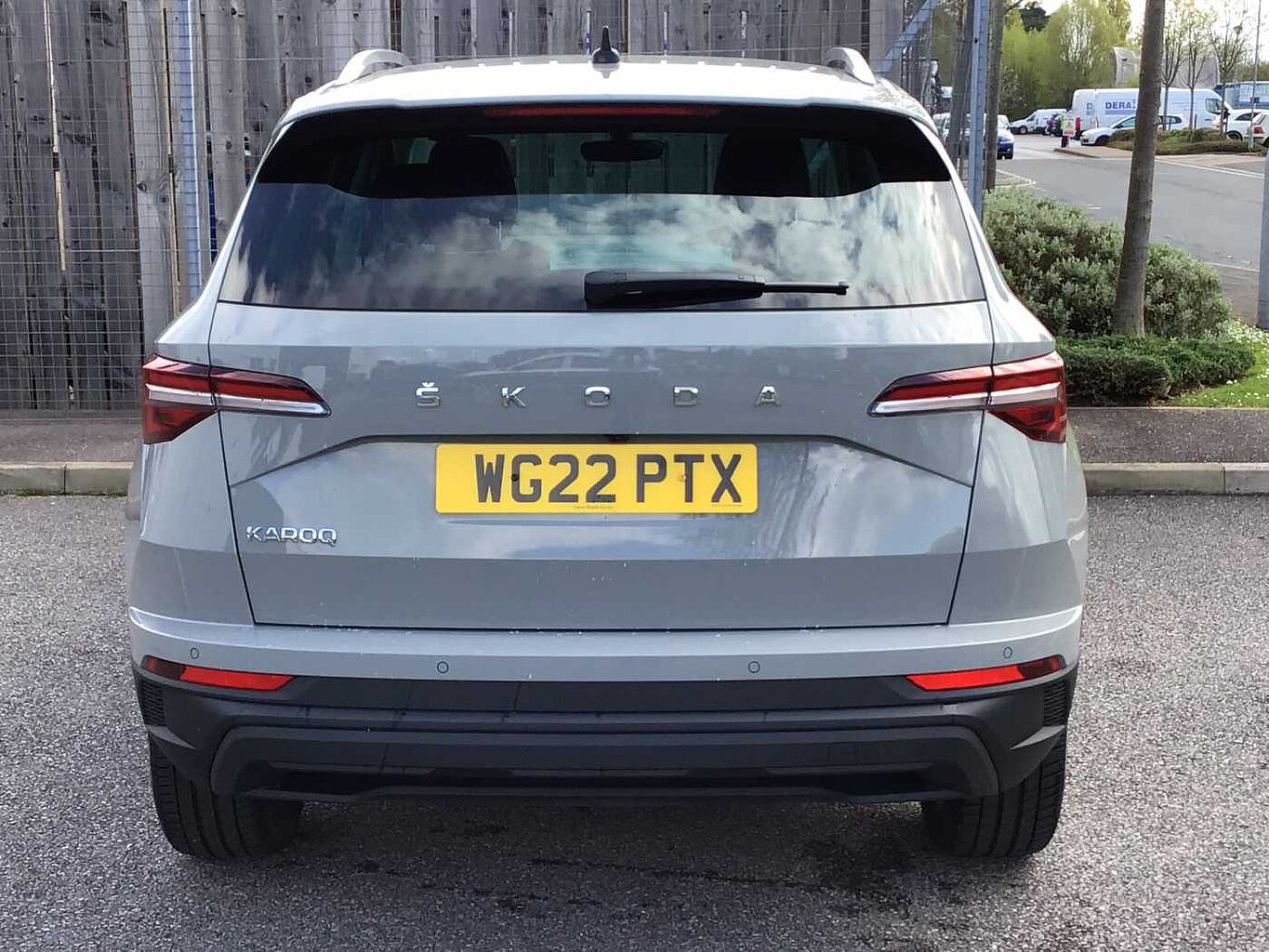 SKODA Karoq Estate 1.5 TSI SE L 5dr DSG